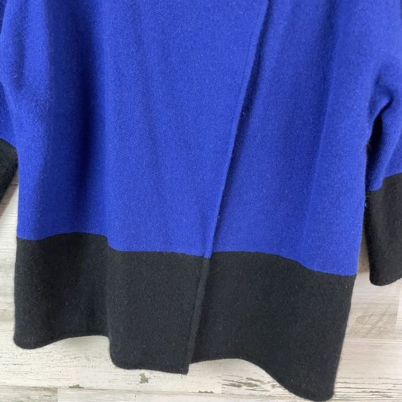 Women's Blue and Black Sweater - Picture 2 of 10